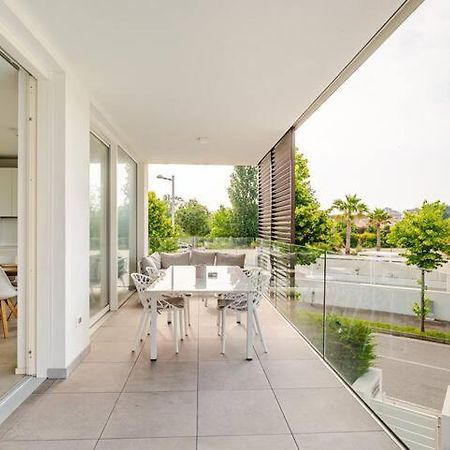 Apartment Luma With Pool リド・ディ・イエゾロ エクステリア 写真